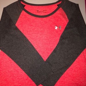 Women’s Under Armour Shirt Size Medium